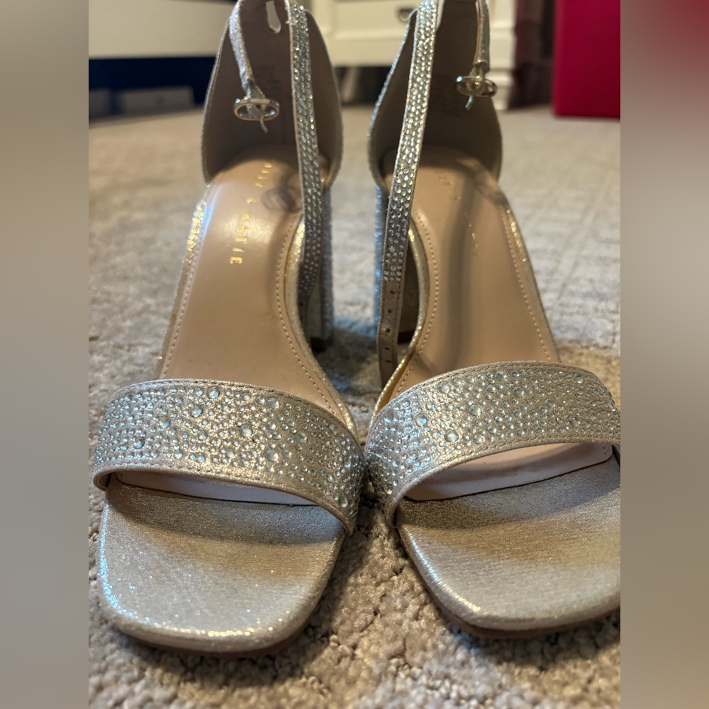Elegant Silver Women's Sandals